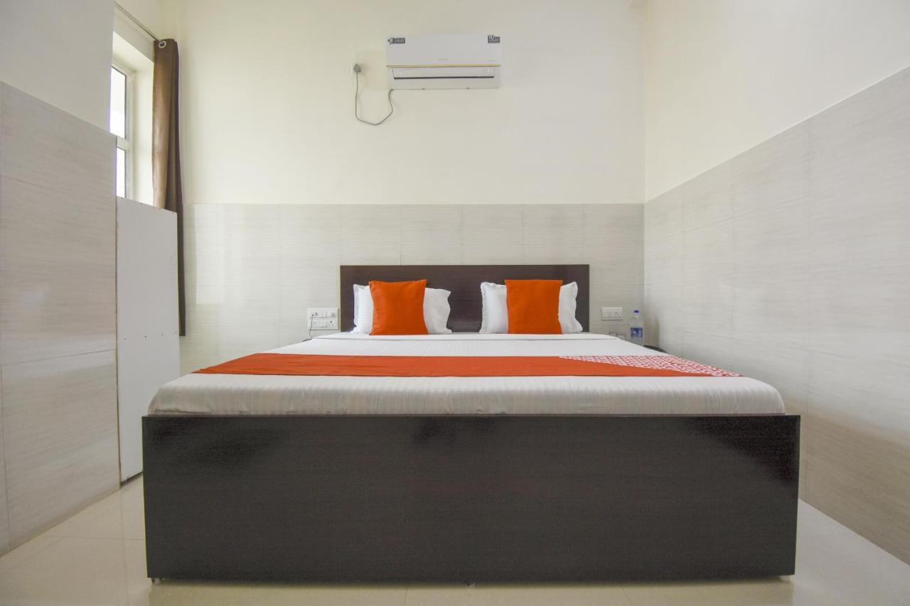 Flagship 75751 Hotel Surya Bahadrabad Exterior photo