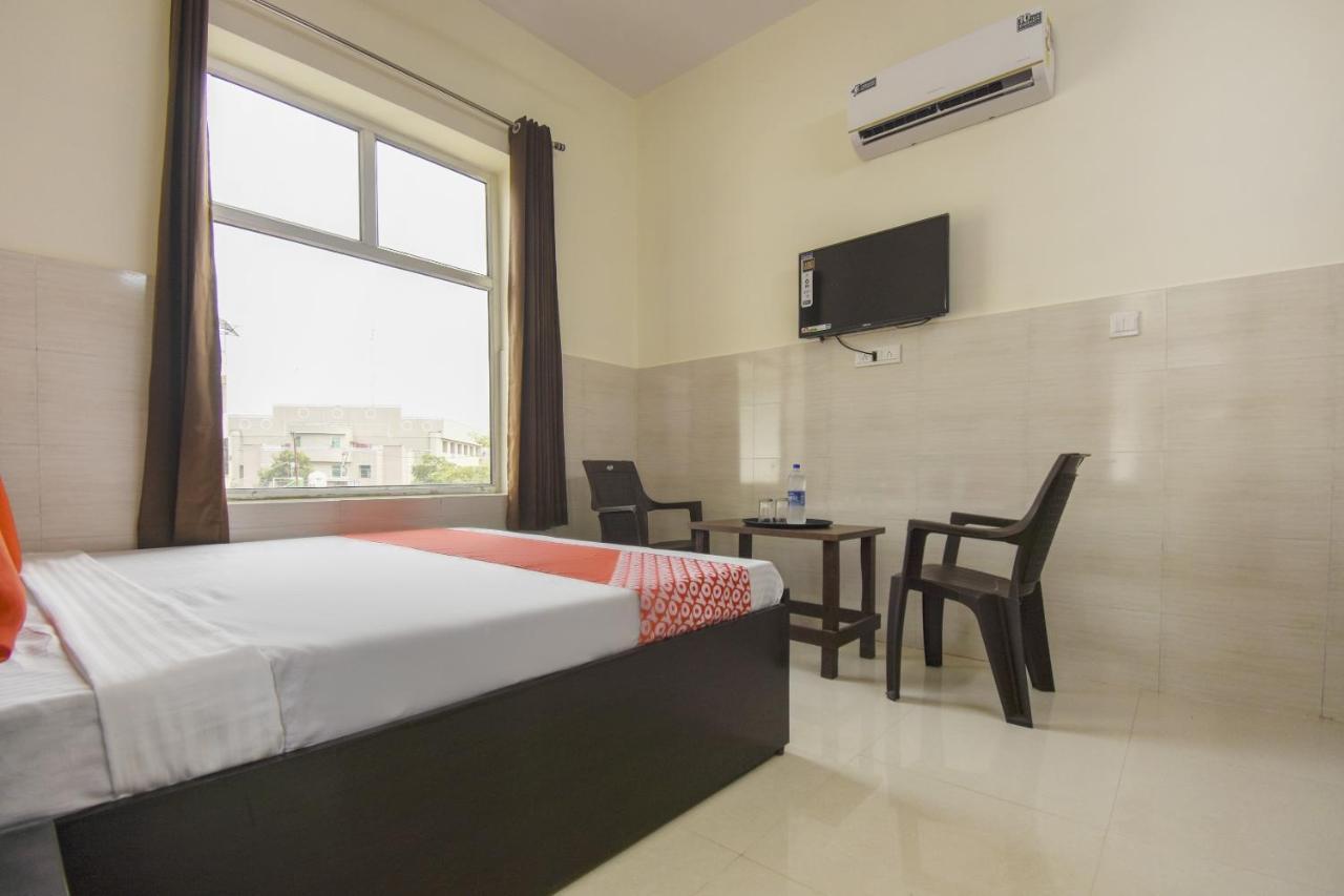 Flagship 75751 Hotel Surya Bahadrabad Exterior photo